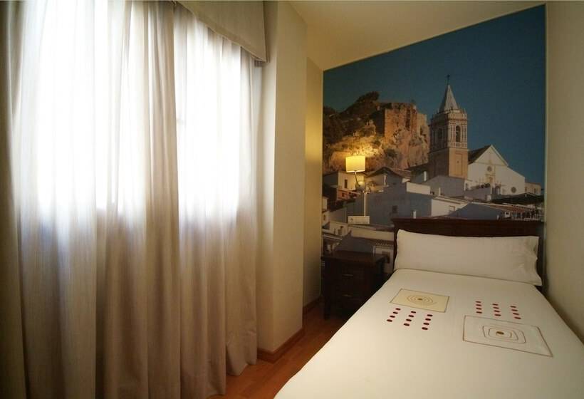 דירת 5 חדרי שינה, Apartamentos Ardales