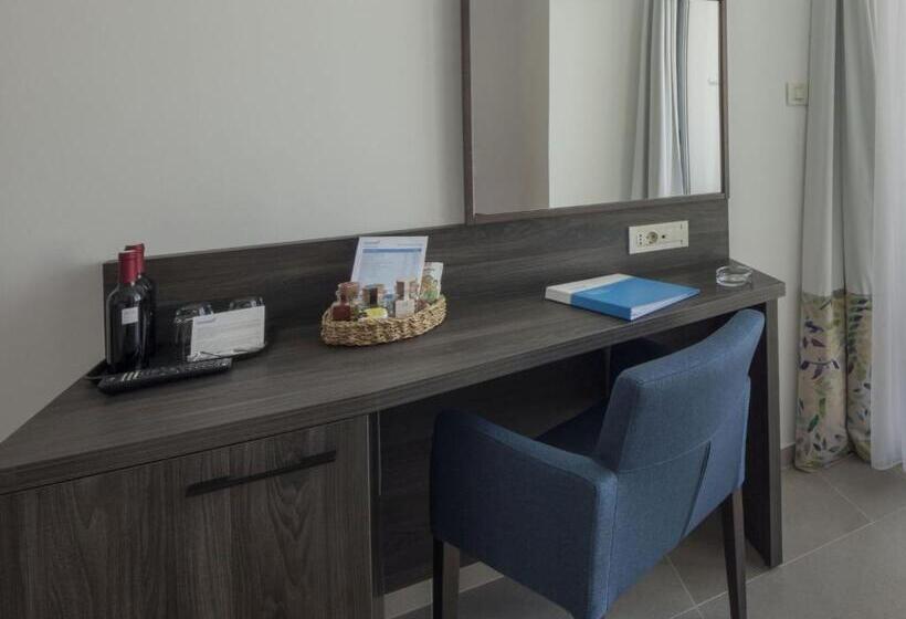 اتاق استاندارد یک تخته با بالکن, Bluesun Hotel Alga