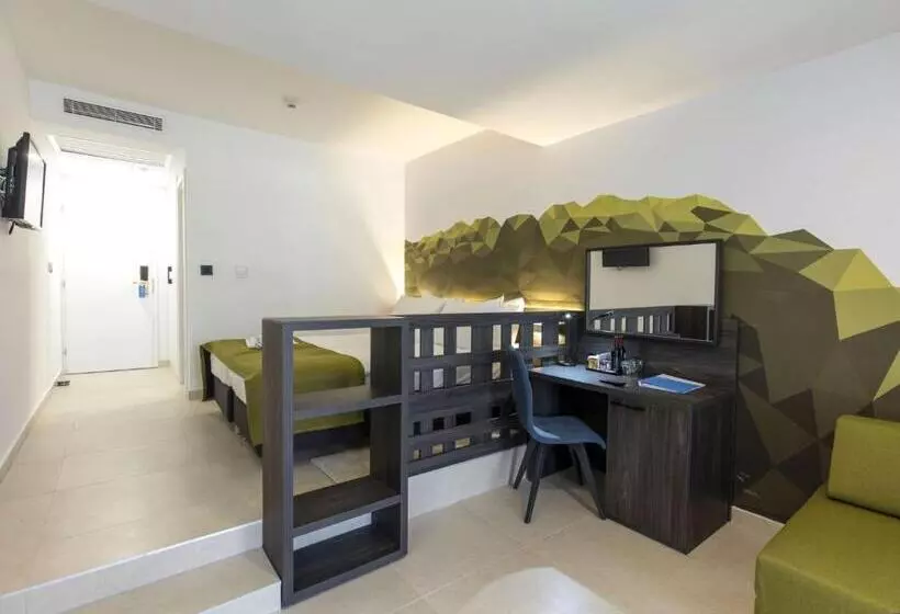 Superior Room with Balcony