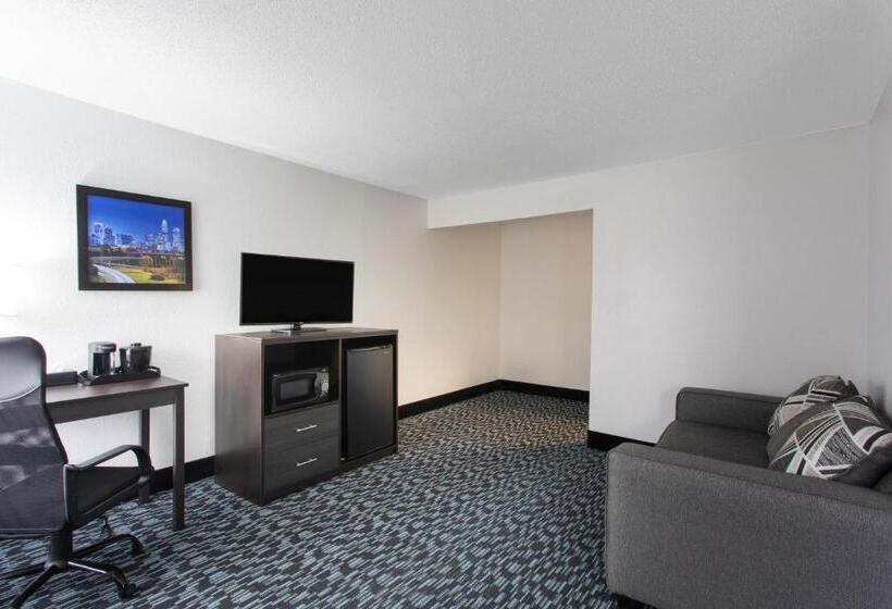סוויטה דלוקס, Baymont By Wyndham Charlotte University