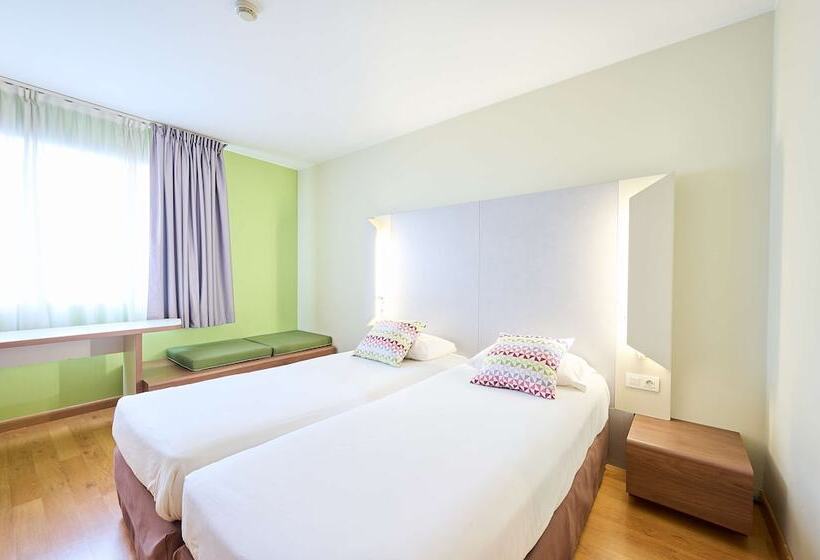 スタンダードルーム, Travelodge Barcelona Cornella Fira