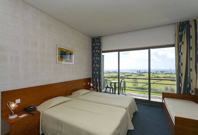 اتاق استاندارد سه نفره, Colombo