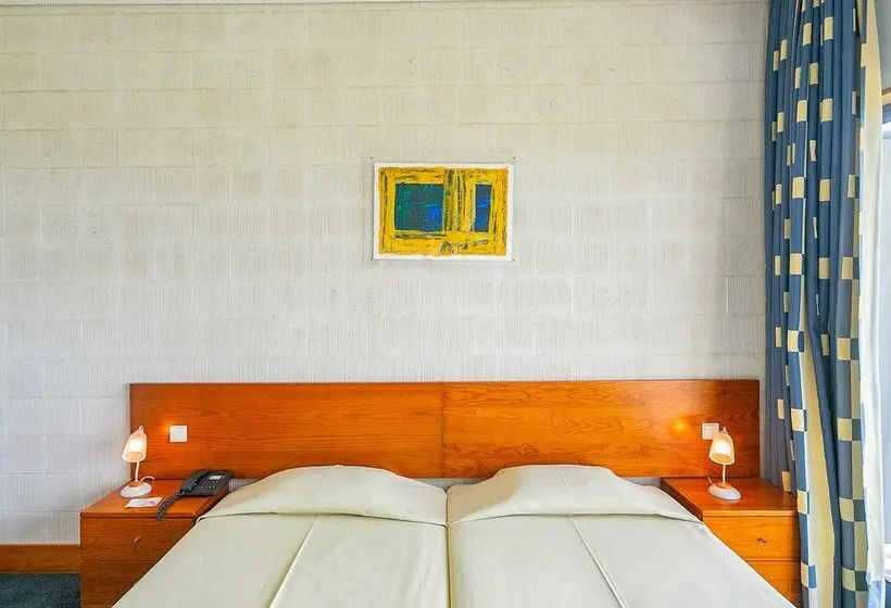 اتاق استاندارد سه نفره, Colombo