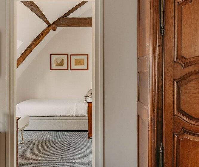 سوییت, Hôtel D Orsay Esprit De France