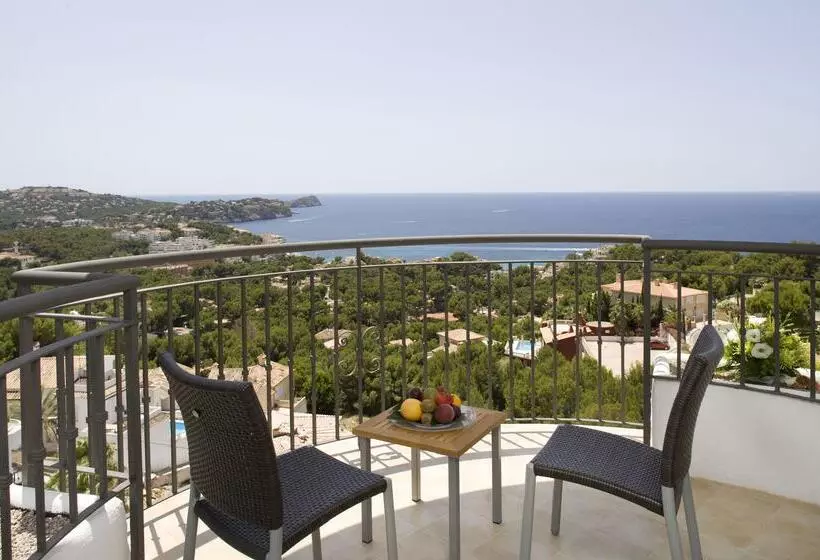 اتاق سوپریور با چشم‌انداز دریا, Hilton Mallorca Galatzo