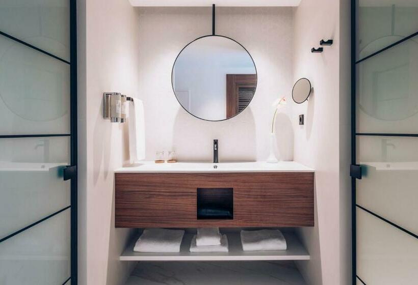 اتاق خانوادگی پایه, Iberostar Selection Playa de Muro Village