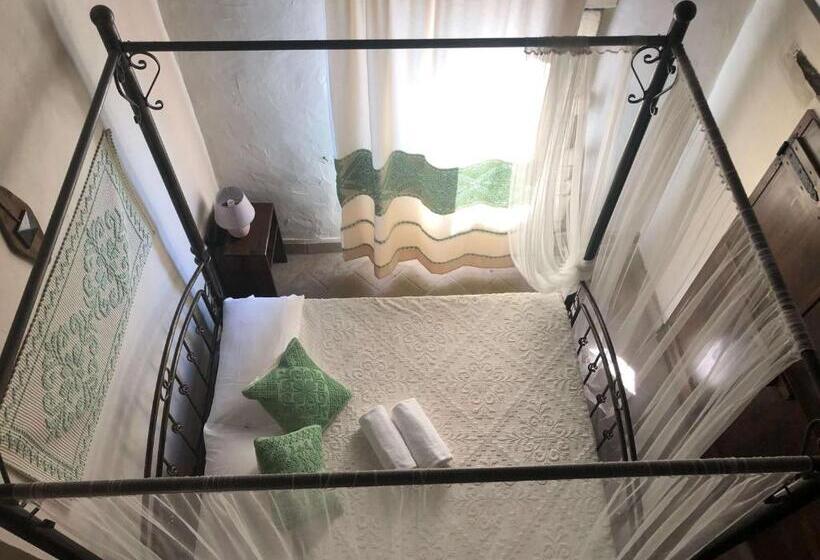 Номер Superior, Il Monastero