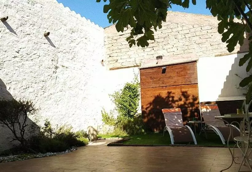 Sviitti, Il Monastero