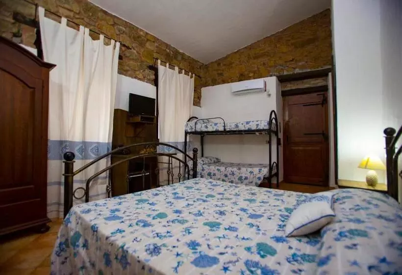 Perhehuone, Il Monastero