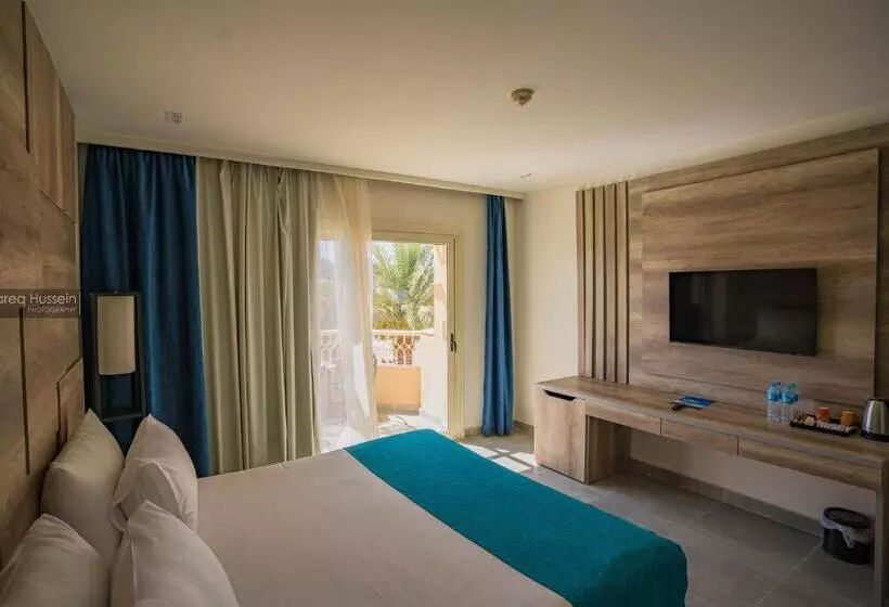 景色の見えるデラックスルーム, Pyramisa Beach Resort Sahl Hasheesh