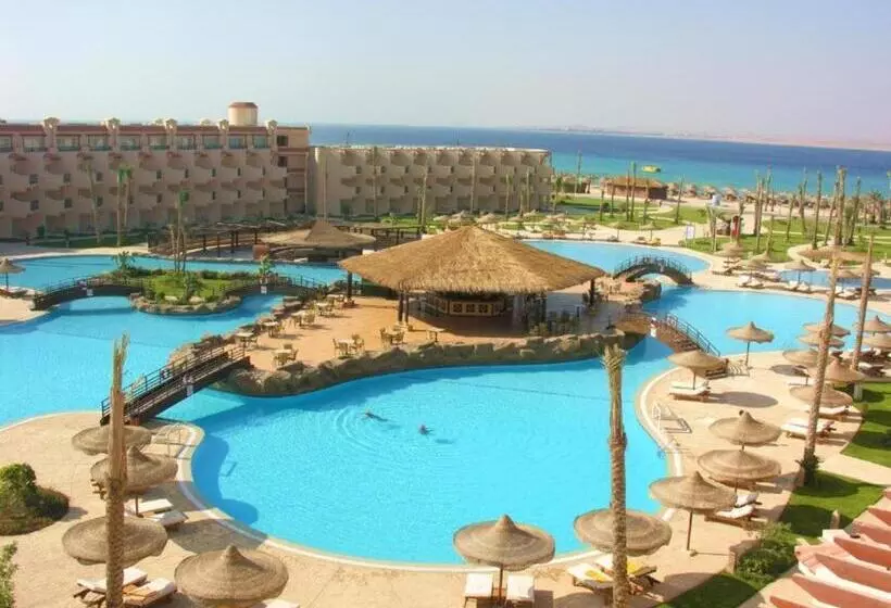 オーシャンビュースーペリアールーム, Pyramisa Beach Resort Sahl Hasheesh