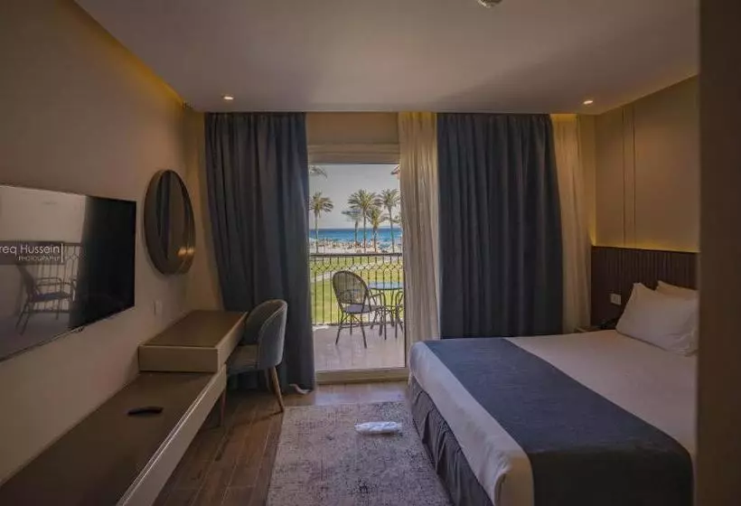 海の見えるマスタースイートルーム, Pyramisa Beach Resort Sahl Hasheesh