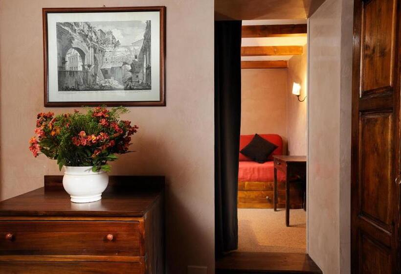 Standard Studio, Residenza San Calisto