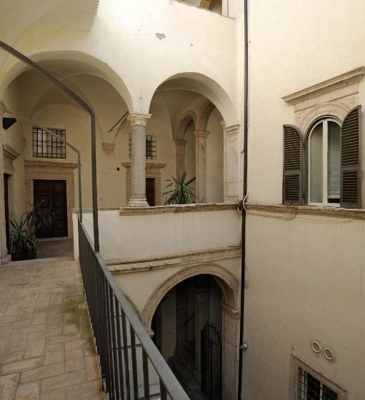 Standard Studio, Residenza San Calisto