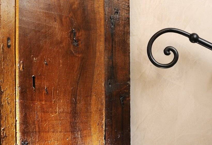 Standard Studio, Residenza San Calisto