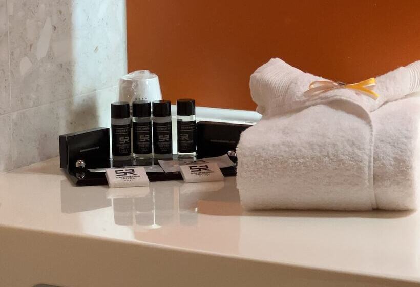 اتاق سوپریور, San Ranieri