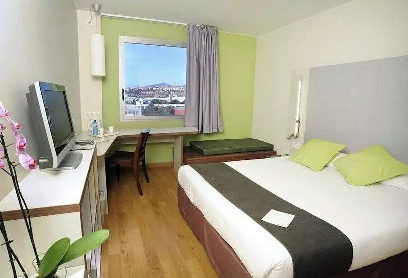 اتاق استاندارد, Travelodge Barcelona Cornella Fira