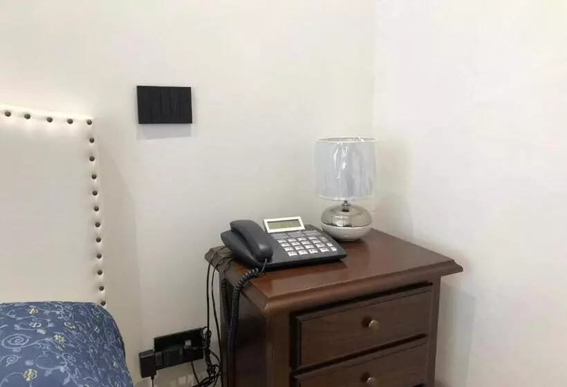 سوئیت با تخت بزرگ, Vietri Coast