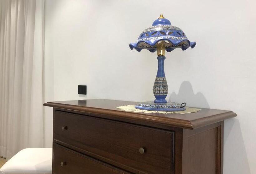 스위트 킹사이즈 침대, Vietri Coast