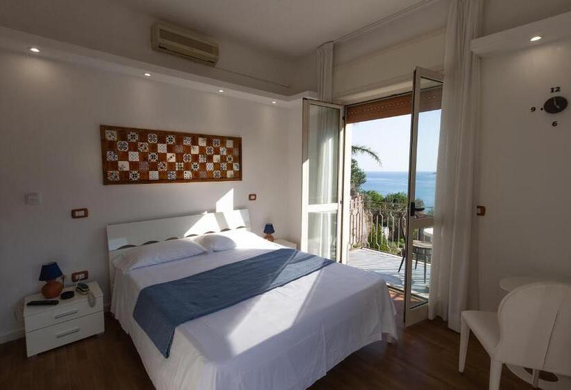 オーシャンビューデラックスルーム, Vietri Coast