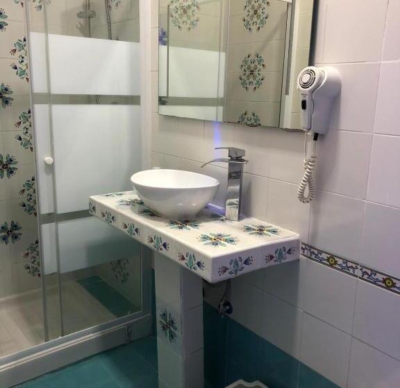 수피리어 룸, Vietri Coast