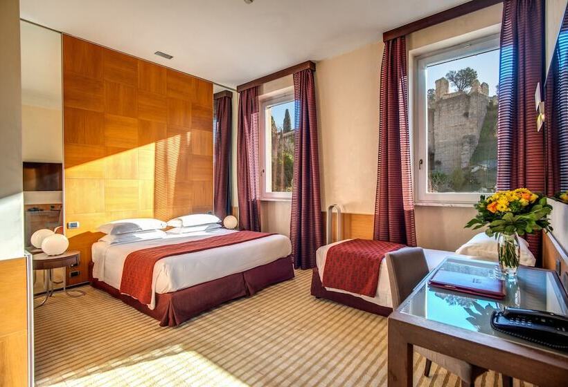 חדר סטנדרט לשלושה, Kolbe Hotel Rome