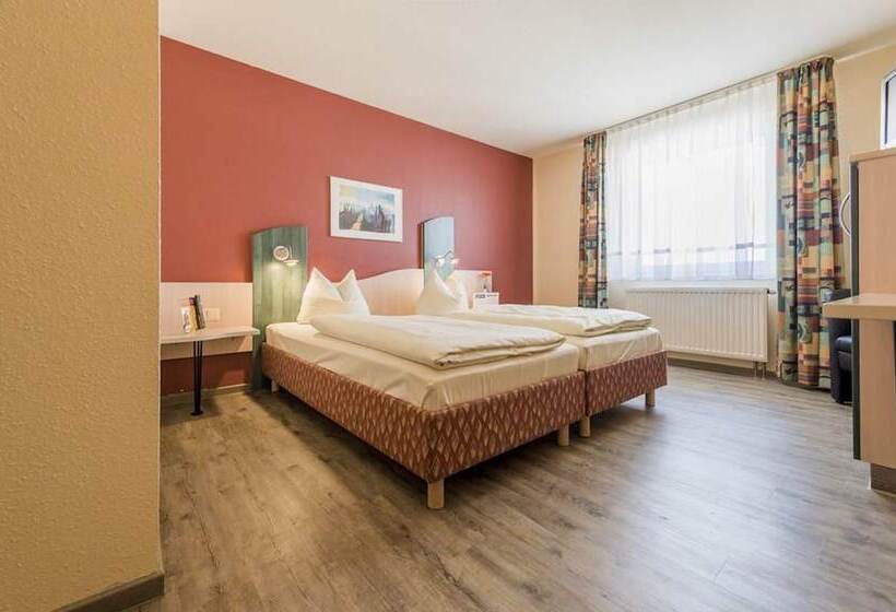 اتاق راحتی سه تخته, Plaza Hotel Bruchsal