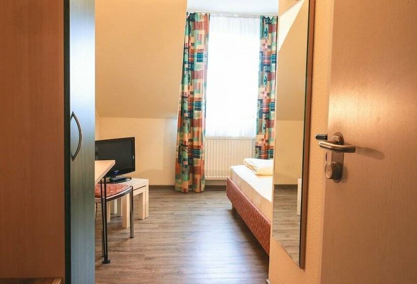 اتاق استاندارد یک نفره, Plaza Hotel Bruchsal