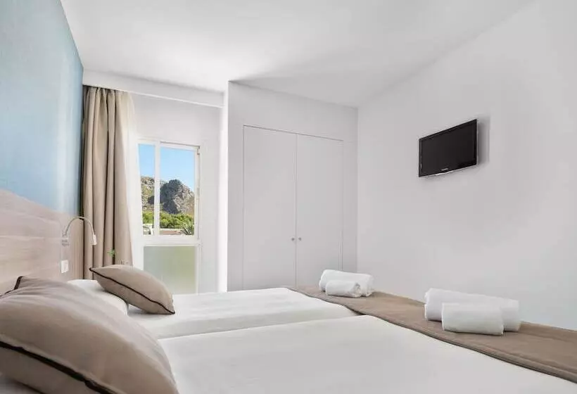 سوییت با چشم‌انداز استخر, Puerto Azul Suite