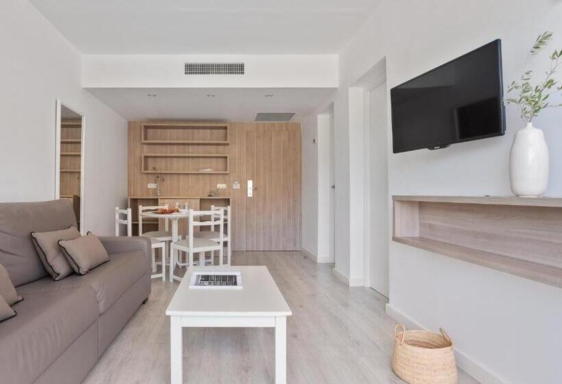 プールビュースイート, Puerto Azul Suite