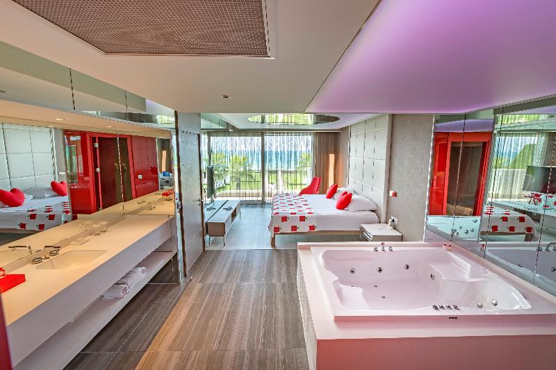 ビラホテル１ベッドルーム, Adam & Eve   Adult Only