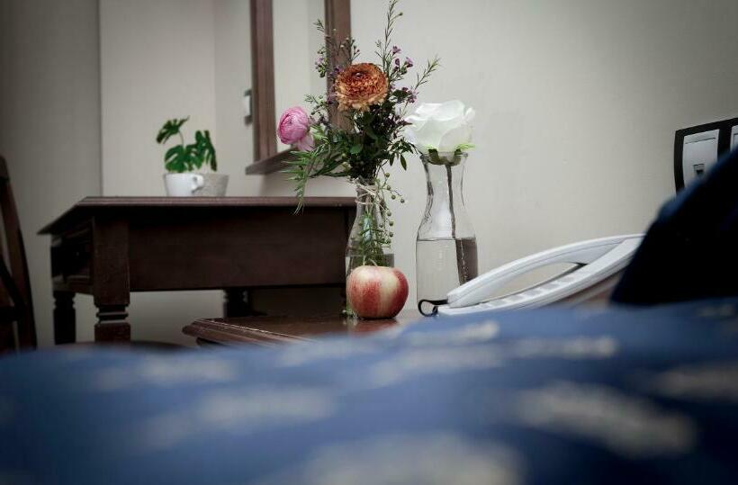 اتاق استاندارد, Agora Juan De Austria