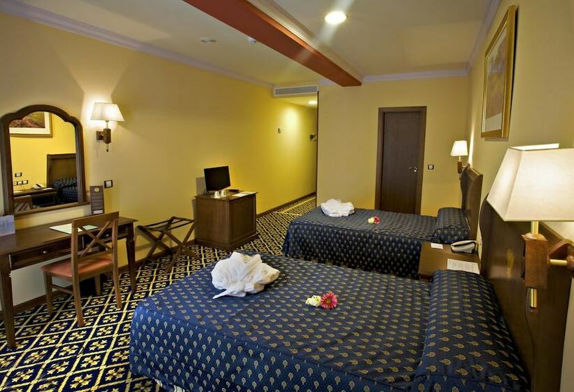 اتاق استاندارد, Agora Juan De Austria