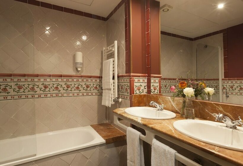 اتاق استاندارد, Agora Juan De Austria