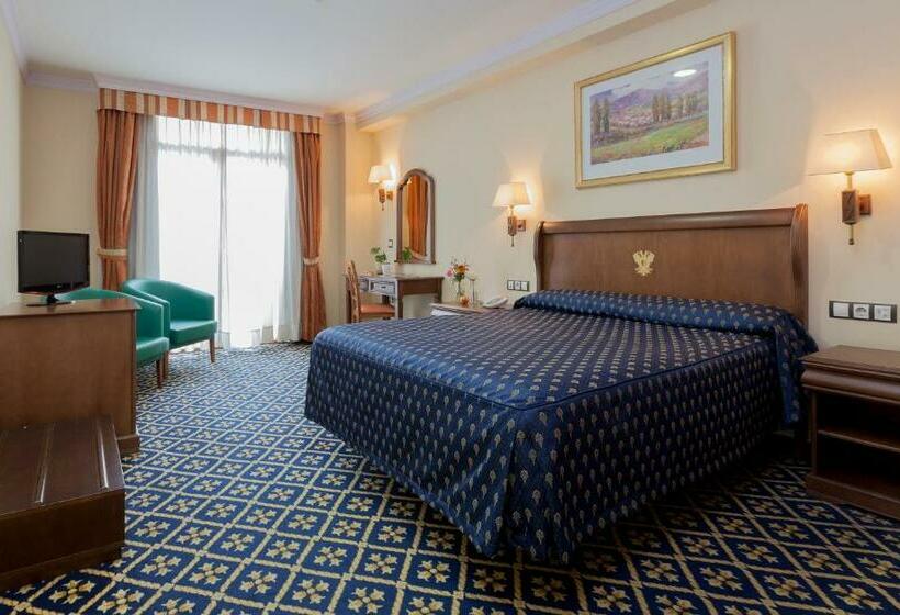 اتاق استاندارد یک نفره, Agora Juan De Austria