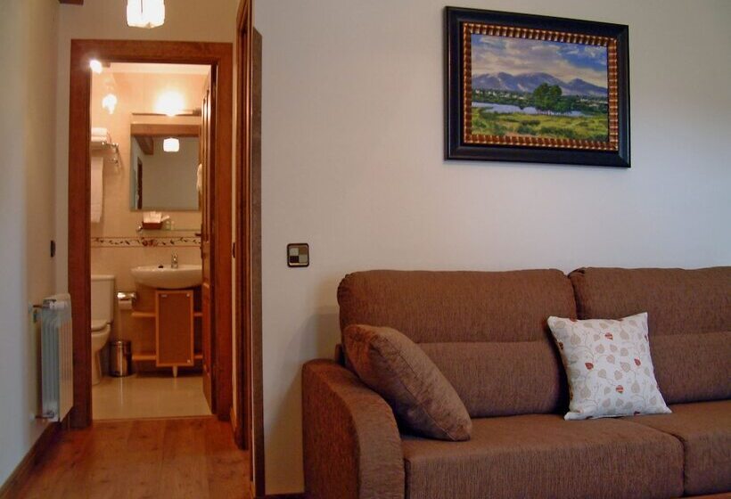 جناح عائلي, Aldama Golf