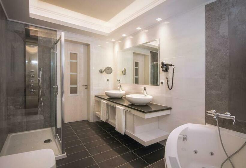 オーシャンビュースイート, Atlantis