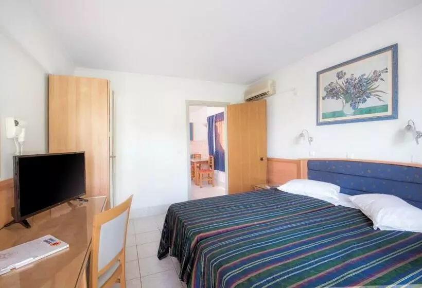 Chambre Familiale, Atlantis