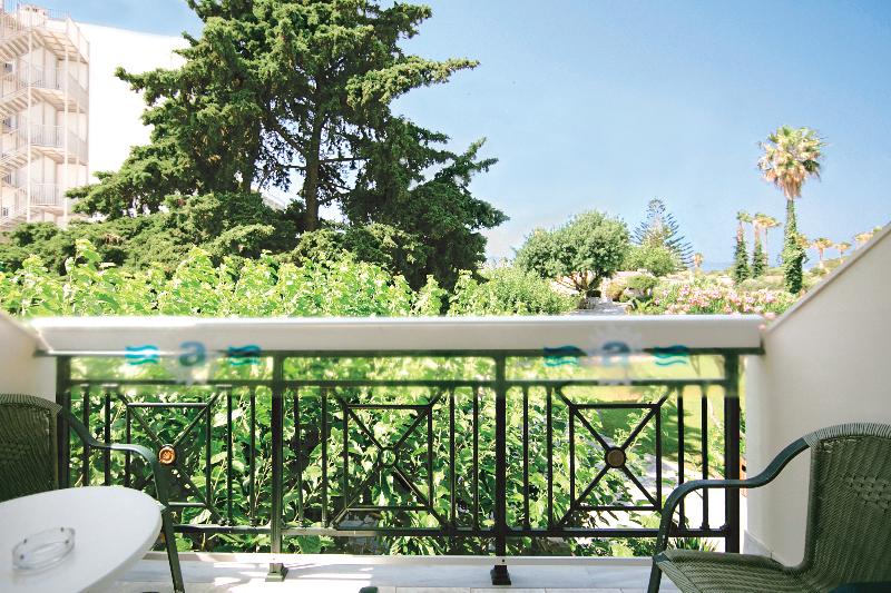 ファミリールーム, Atlantis