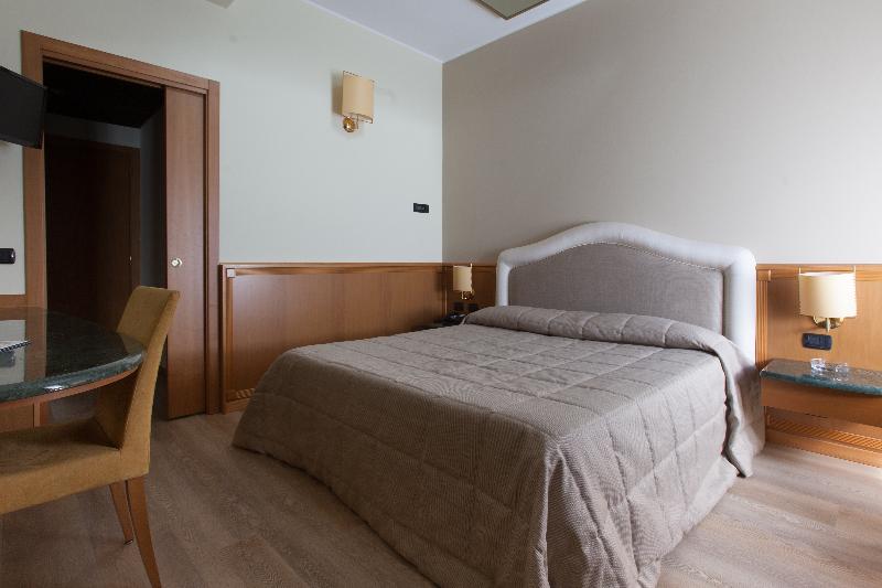 スタンダードルーム, Atlantis