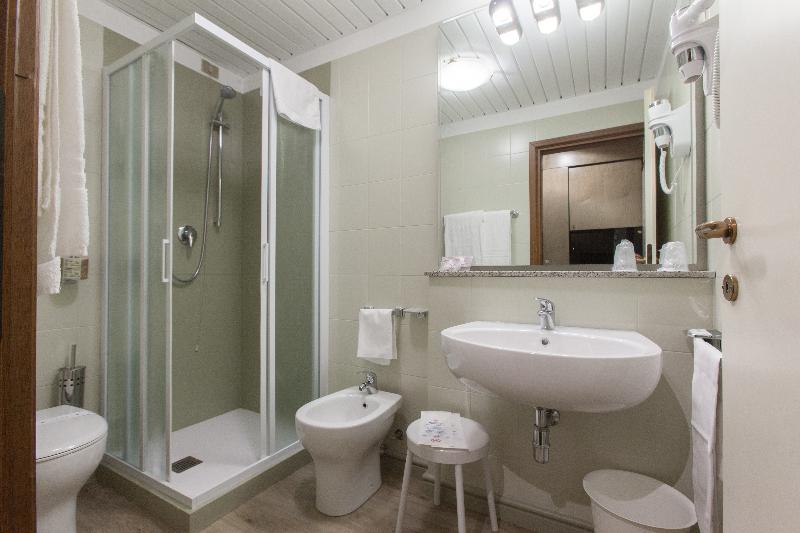 スタンダードルーム, Atlantis