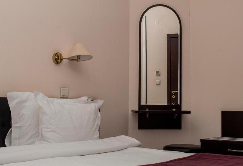 جناح سرير كينج, Best Western Art Plaza