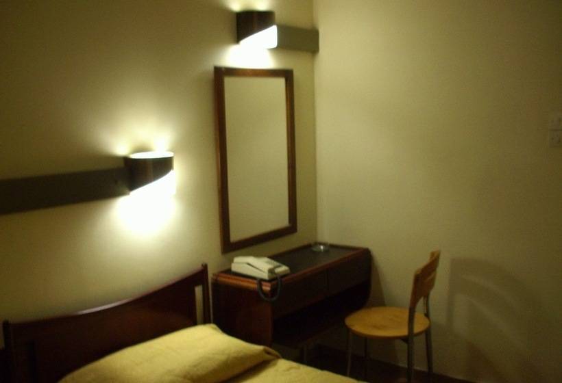 스탠다드 싱글 룸, Claridge
