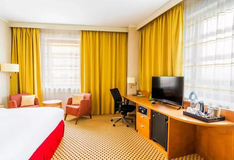 Superior-huone King-vuode, Courtyard By Marriott Pilsen