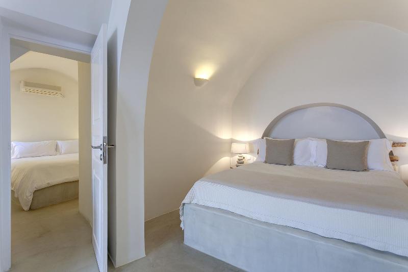 غرفة قياسية سرير كينج, Courtyard By Marriott Pilsen