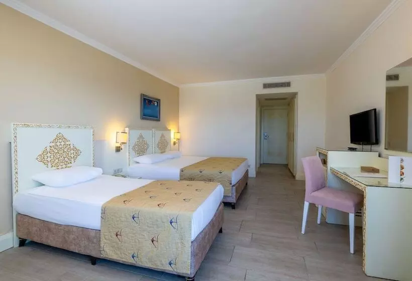 スタンダードルーム, Crystal Admiral Resort Suites & Spa  Ultimate All Inclusive