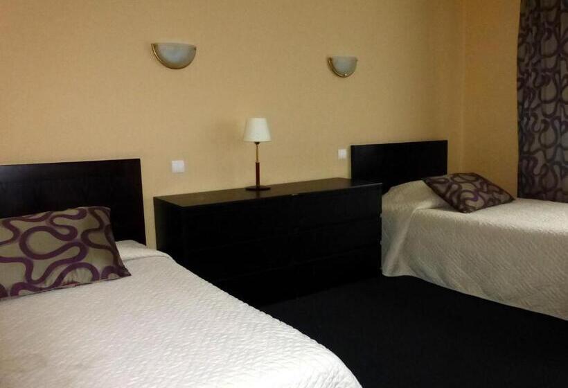 スタンダード４人部屋, Hôtel Ariane & Spa