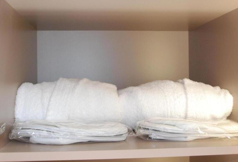 キングサイズベッドのデラックスルーム, Hôtel Ariane & Spa