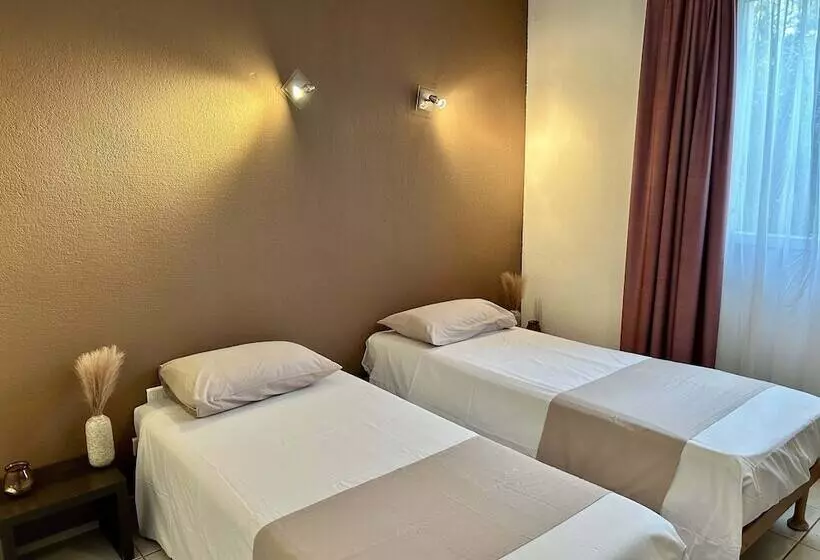 スタンダードルーム, Hôtel Jasses De Camargue