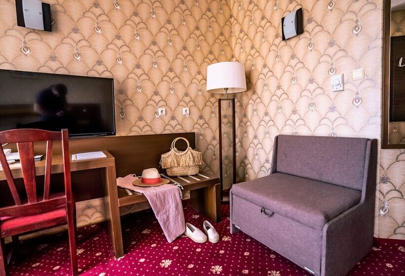 수피리어 룸, Izola Paradise